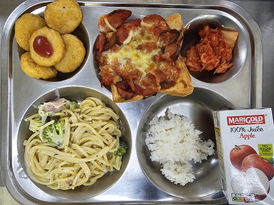 11.1:쌀밥,까르보나라파스타,치킨너겟&케찹,배추김치,피자토스트,주스