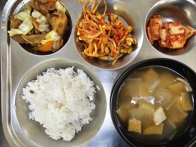 7.16:쌀밥,어묵국,닭살간장조림,콩나물무침,배추김치