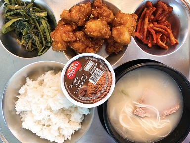 10.21:쌀밥,설렁탕,닭강정,캉콩볶음,깍두기,아이스크림
